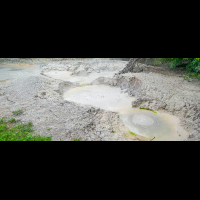 boiling mud pot rincon de la vieja
 - Costa Rica