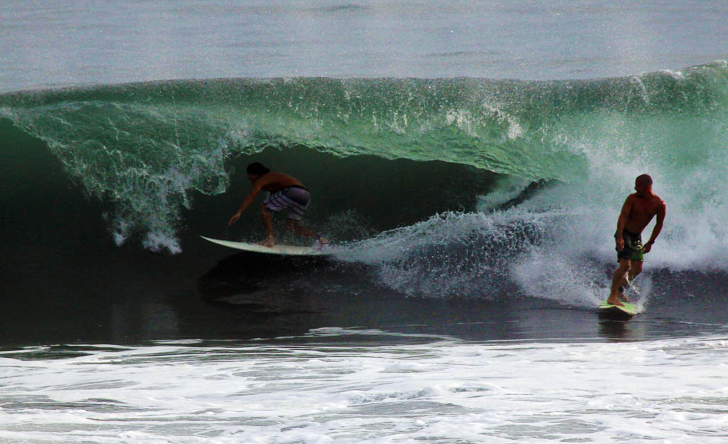 hermosa surf contestest watching 
 - Costa Rica